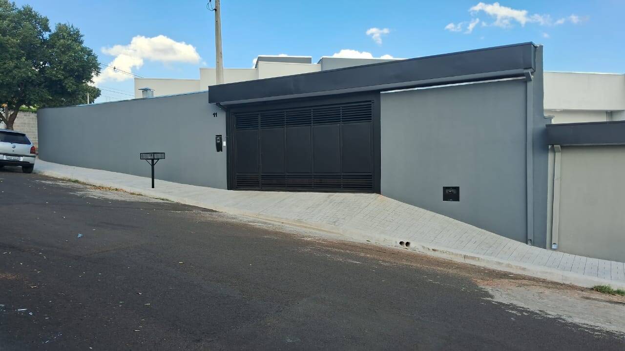 #7241 - Casa para Venda em Marília - SP