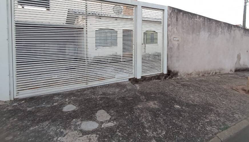 #7438 - Casa para Venda em Marília - SP