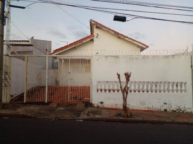 #7664 - Casa para Venda em Marília - SP