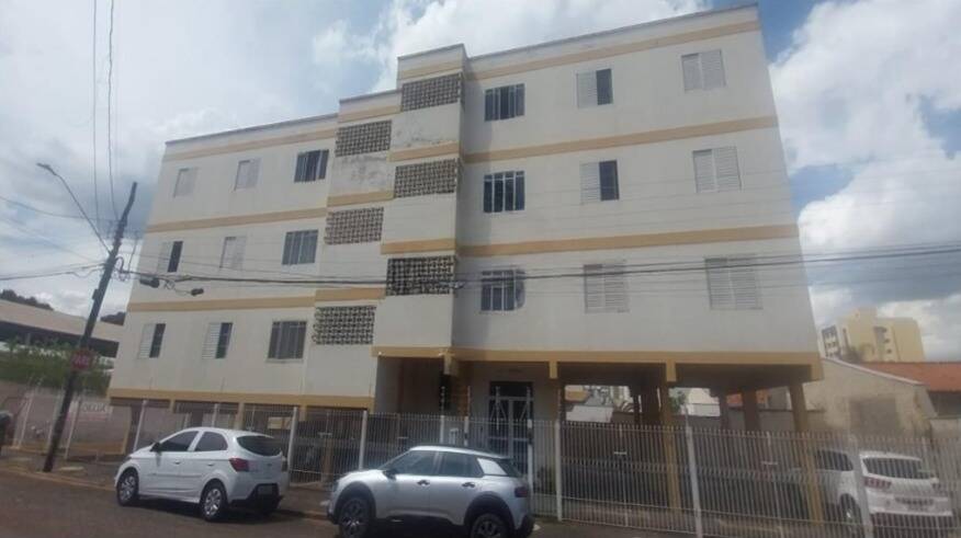 #8063 - Apartamento para Venda em Marília - SP