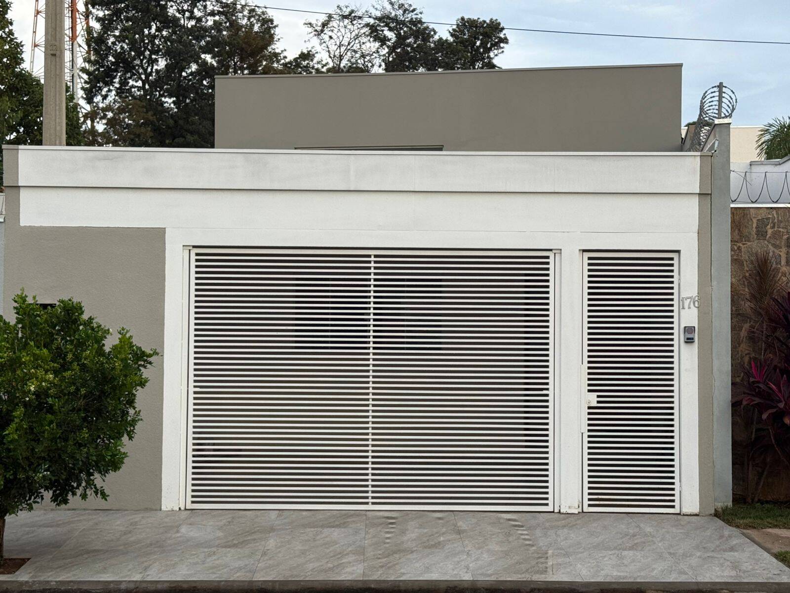 #8306 - Casa para Venda em Marília - SP