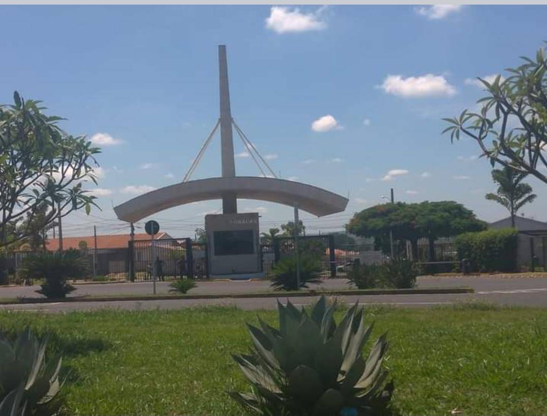 #8552 - Casa para Venda em Marília - SP