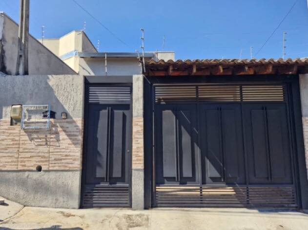 #8735 - Casa para Venda em Marília - SP