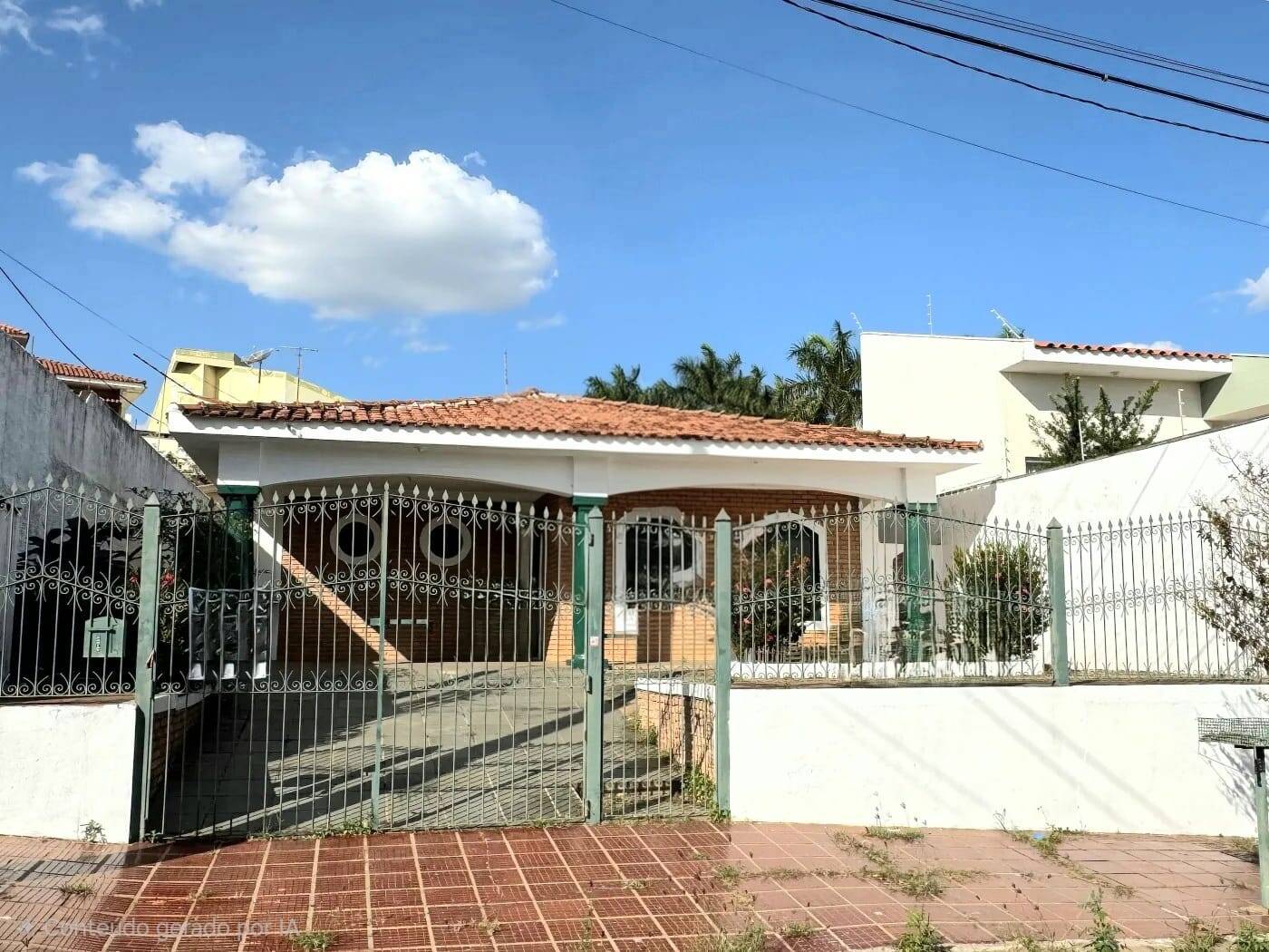 #8750 - Casa para Venda em Marília - SP