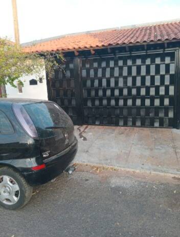 #8806 - Casa para Venda em Marília - SP