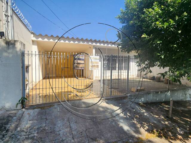 #7460 - Casa com Edícula para Locação em Marília - SP - 1