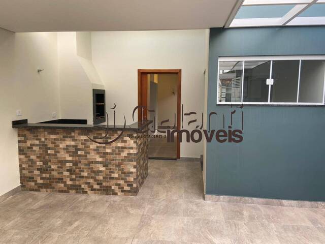 #8384 - Casa para Locação em Marília - SP - 2