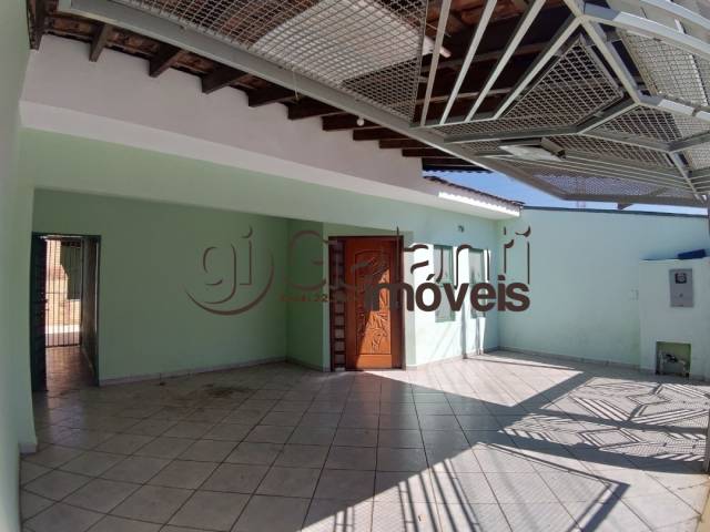 #8396 - Casa para Locação em Marília - SP - 2