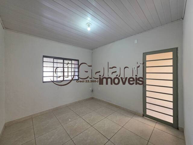 #8420 - Casa para Locação em Marília - SP - 3