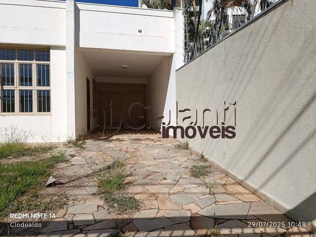 #8472 - Casa para Locação em Marília - SP - 2