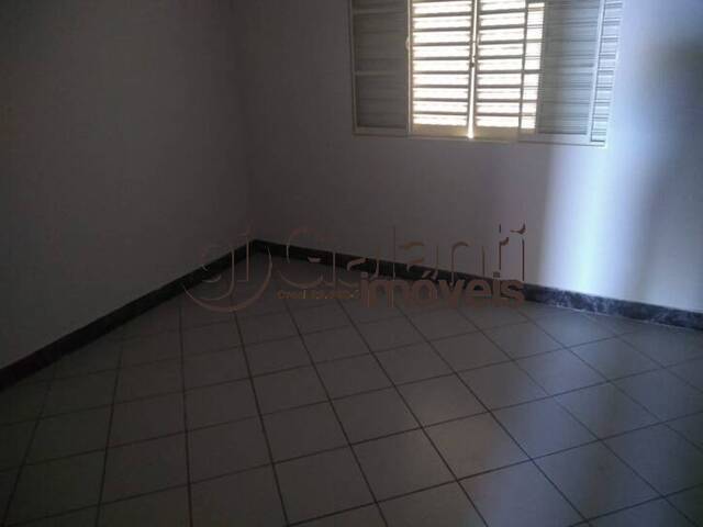 Casa para Locação em Marília - 5