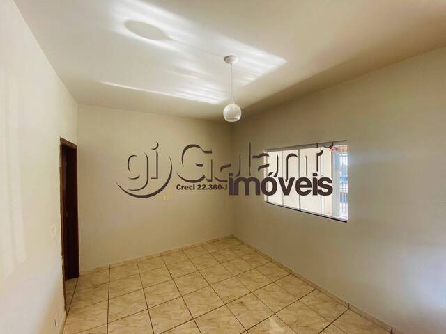 #8515 - Casa para Locação em Marília - SP - 2