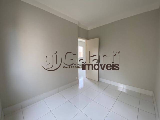 Apartamento para Venda em Marília - 4