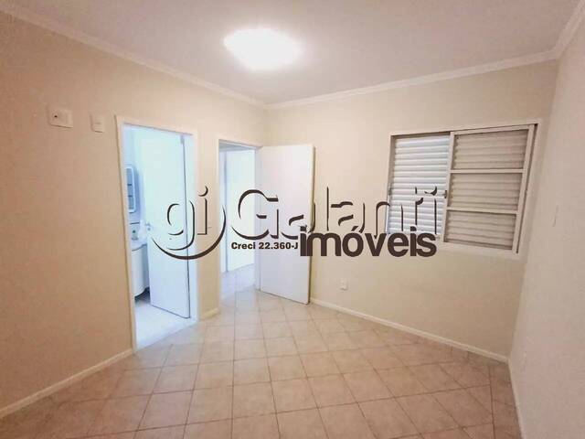 Apartamento para Venda em Marília - 4