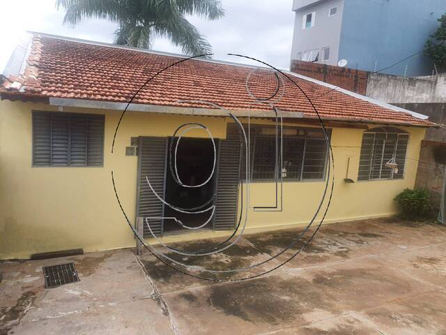 #4752 - Casa com Edícula para Venda em Marília - SP - 2