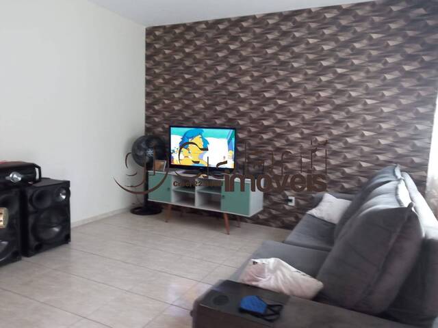 #6047 - Casa para Venda em Marília - SP