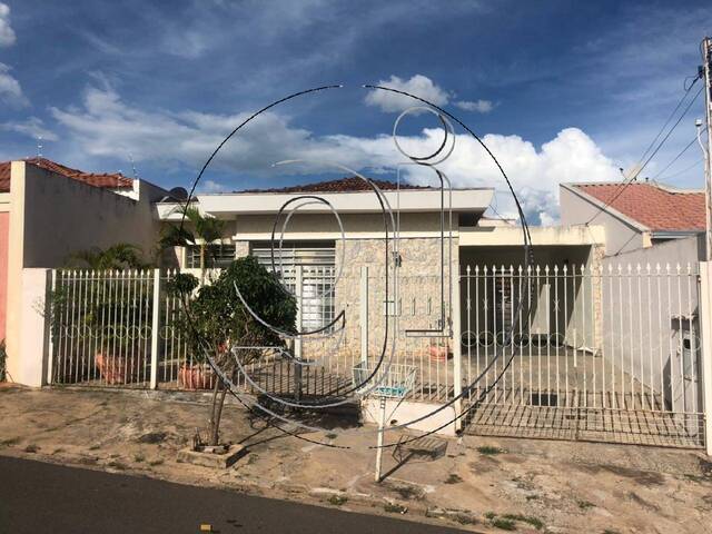 #6615 - Casa para Locação em Marília - SP - 1