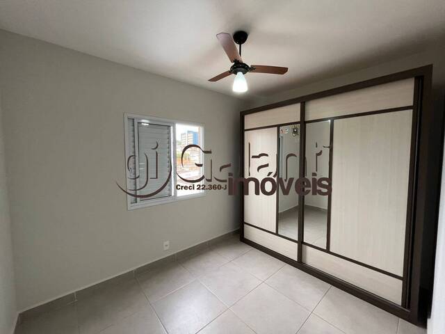 Apartamento para Venda em Marília - 4