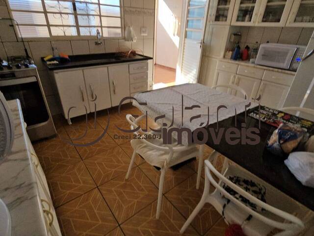 Casa para Venda em Marília - 3