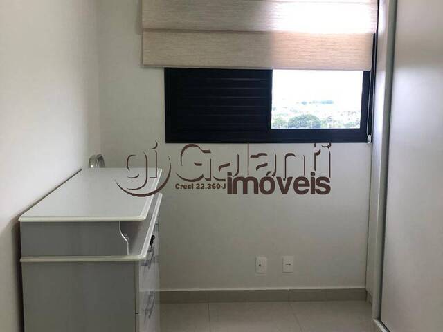 Apartamento para Venda em Marília - 4