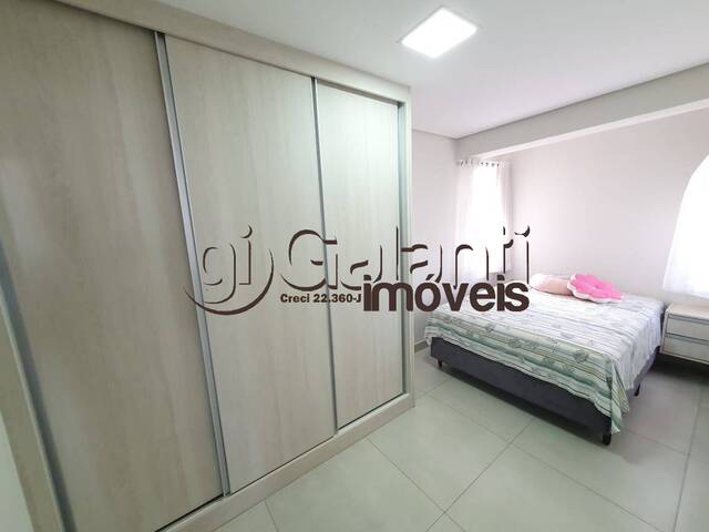 Apartamento para Venda em Marília - 4