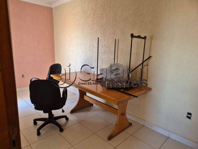 Casa para Venda em Marília - 4