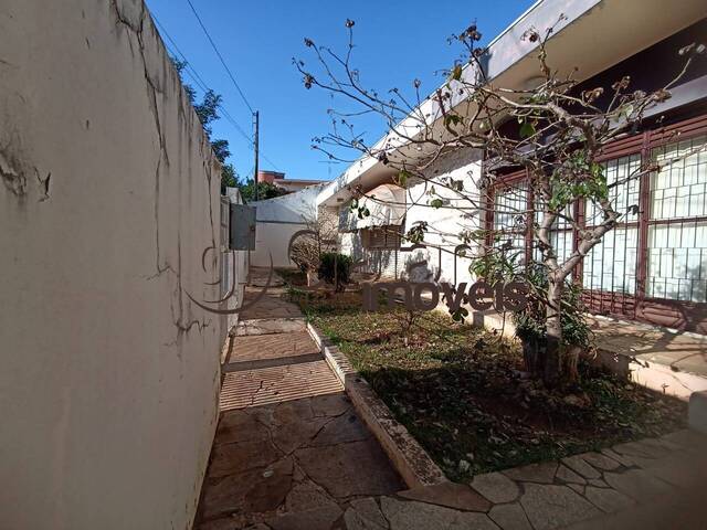 Casa para Venda em Marília - 3