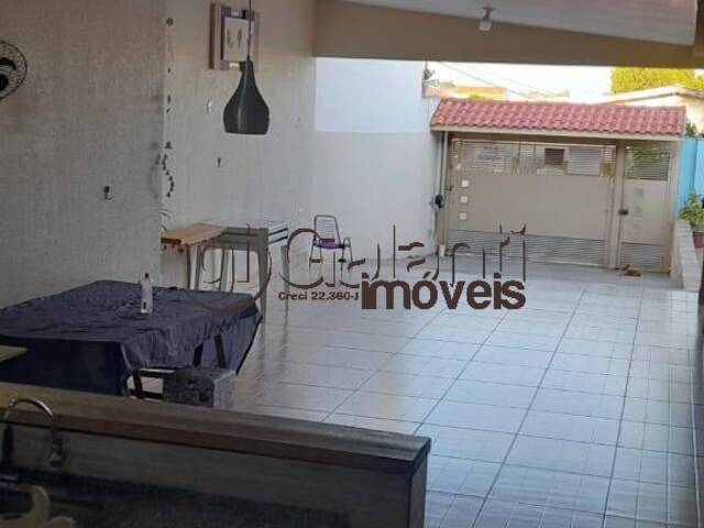 Casa para Venda em Marília - 3