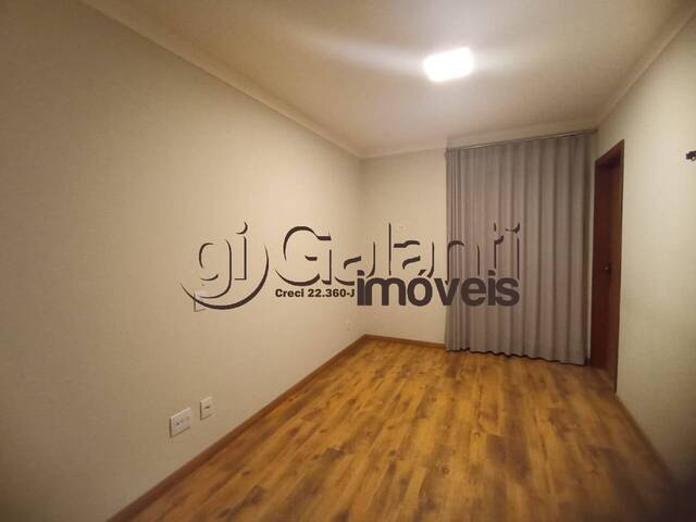 Apartamento para Venda em Marília - 4