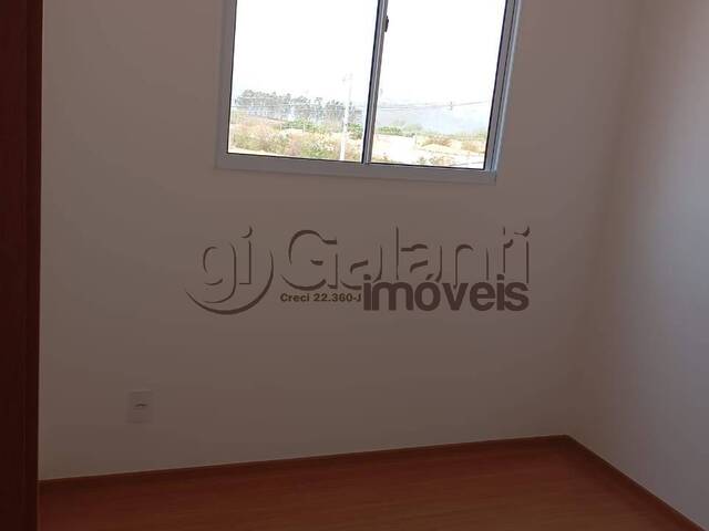 Apartamento para Venda em Marília - 4