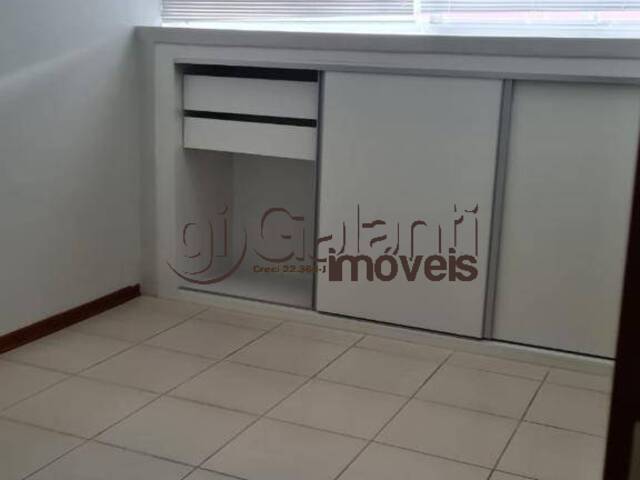 Apartamento para Venda em Marília - 4