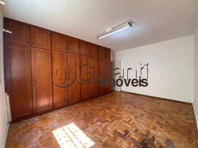 Casa com Edícula para Locação em Marília - 5