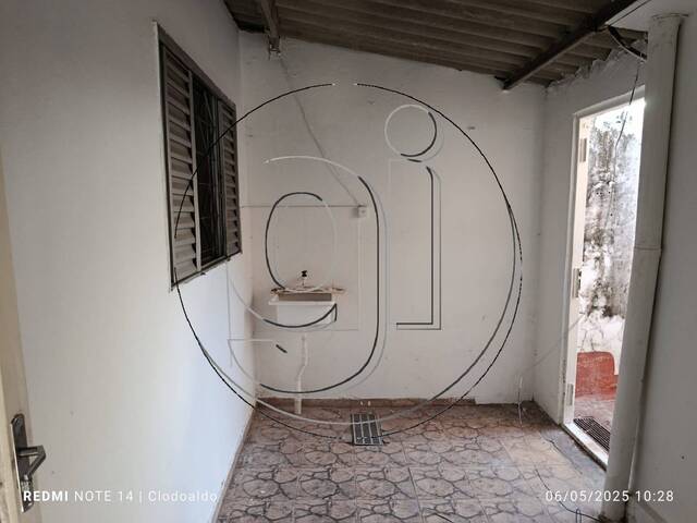 #7915 - Casa para Locação em Marília - SP - 2