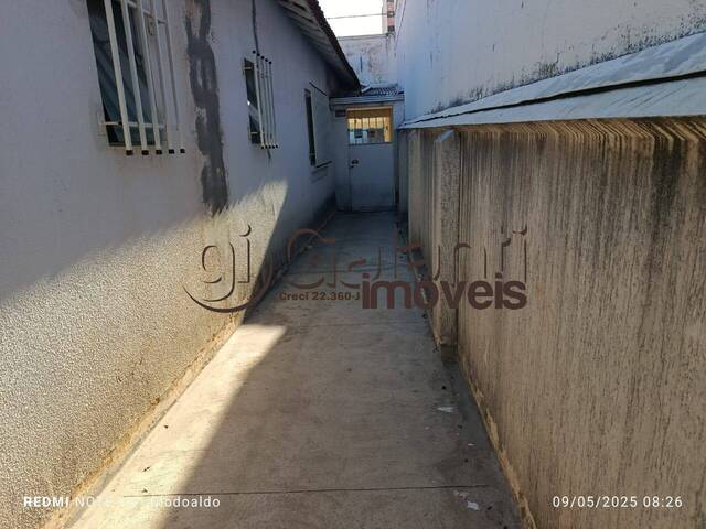 Casa com Edícula para Locação em Marília - 4