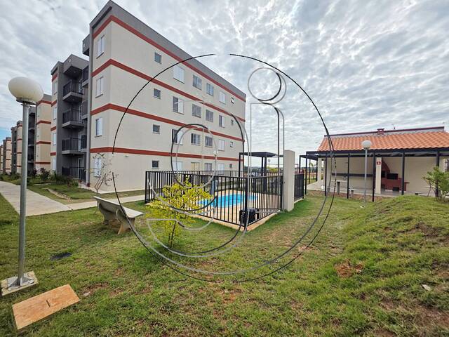 #8022 - Apartamento para Locação em Marília - SP