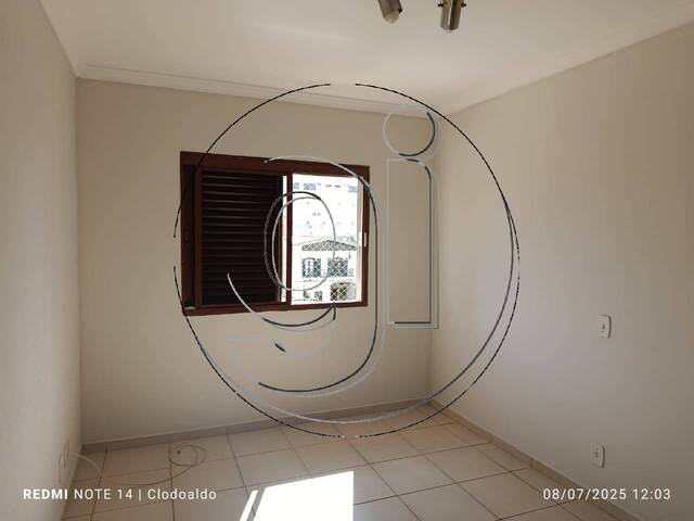#8048 - Apartamento para Venda em Marília - SP - 2