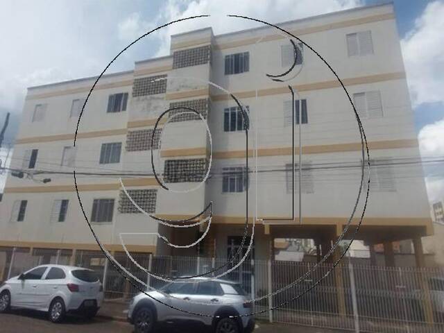 #8063 - Apartamento para Venda em Marília - SP - 1
