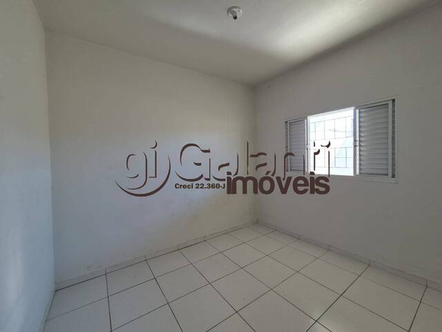 #8138 - Casa para Locação em Marília - SP - 2