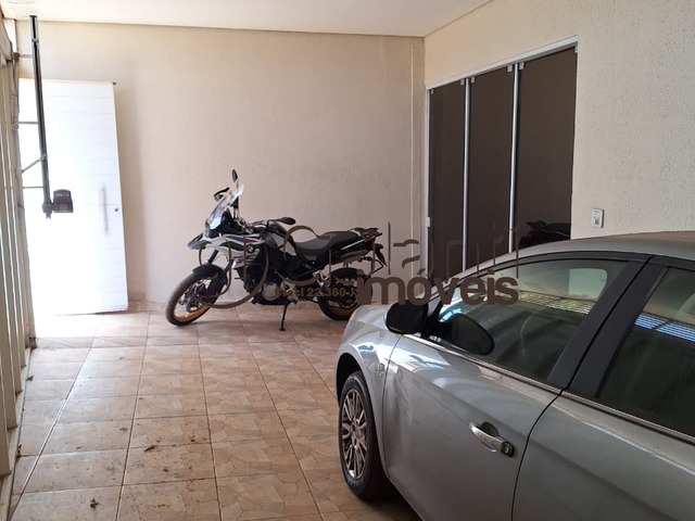 #8183 - Casa para Locação em Marília - SP - 2