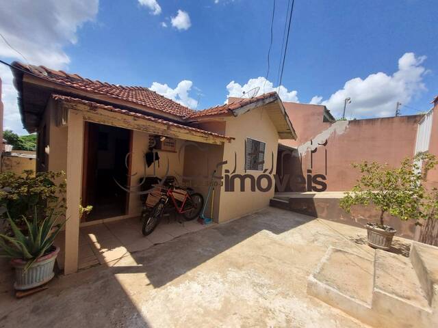 #8193 - Casa para Locação em Marília - SP - 2