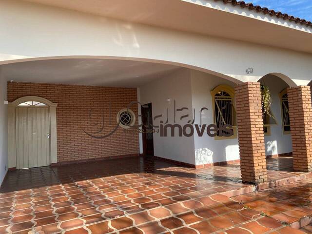 #8238 - Casa para Venda em Marília - SP - 2