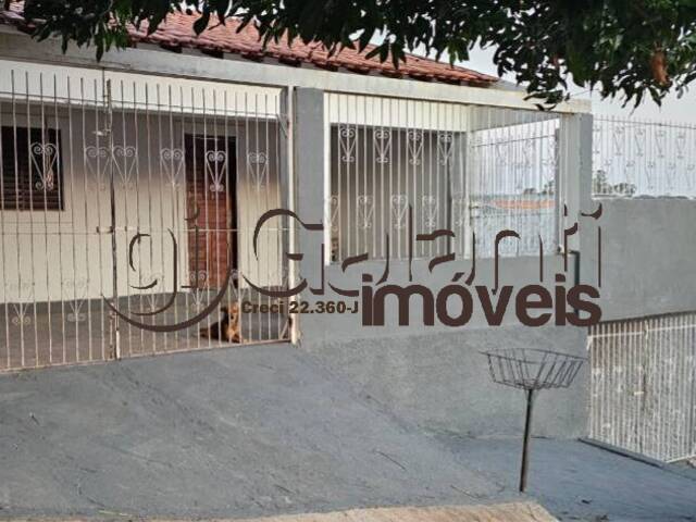 #8258 - Casa para Venda em Marília - SP - 1