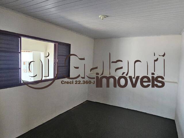 #8258 - Casa para Venda em Marília - SP - 2