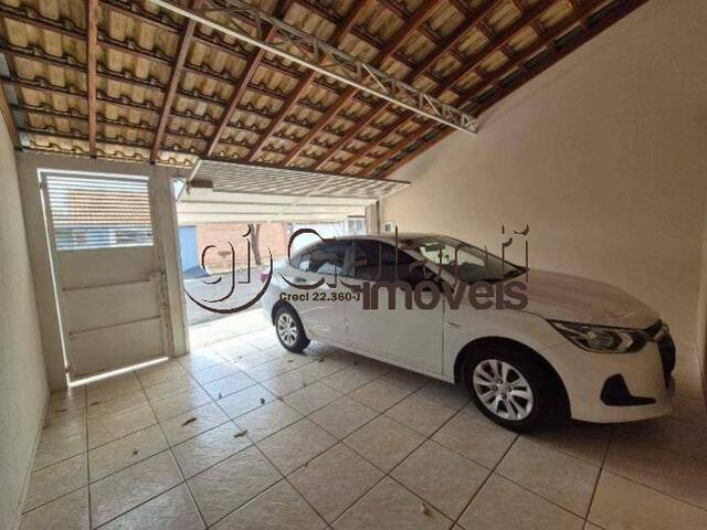 #8266 - Casa para Locação em Marília - SP - 2