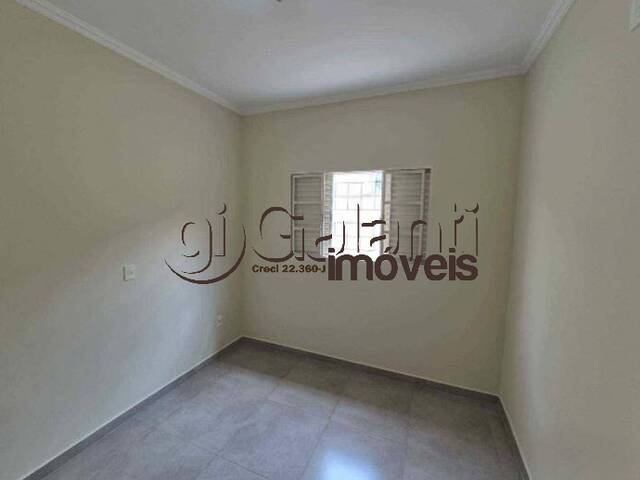 #8266 - Casa para Locação em Marília - SP - 3