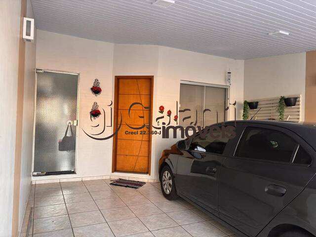 #8271 - Casa para Venda em Marília - SP - 2