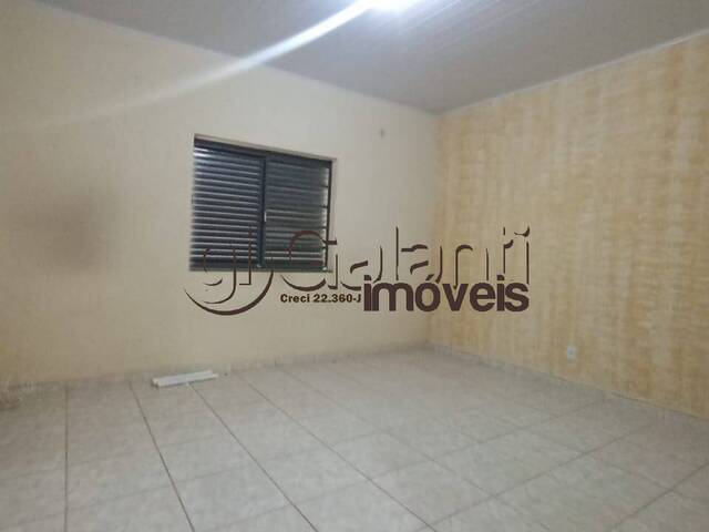 #8276 - Casa para Venda em Marília - SP - 3