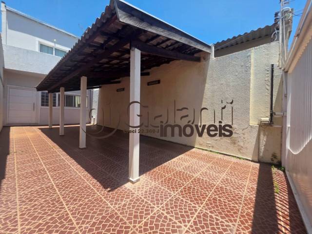 #8297 - Casa para Locação em Marília - SP - 2