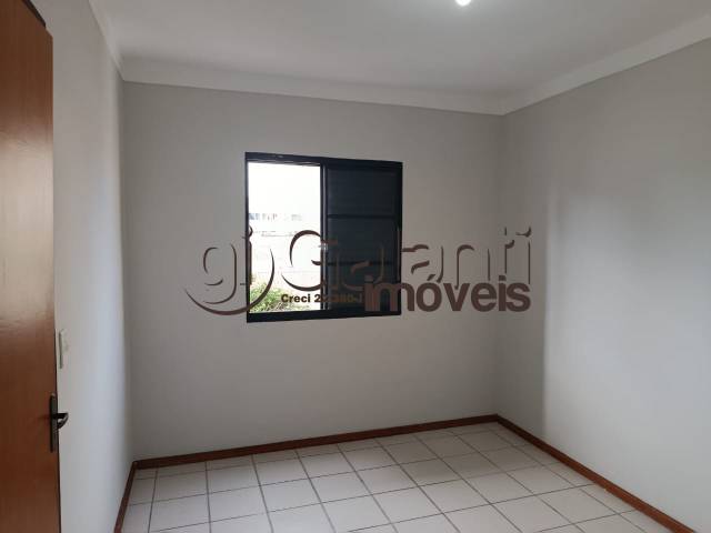 #8358 - Apartamento para Locação em Marília - SP - 2