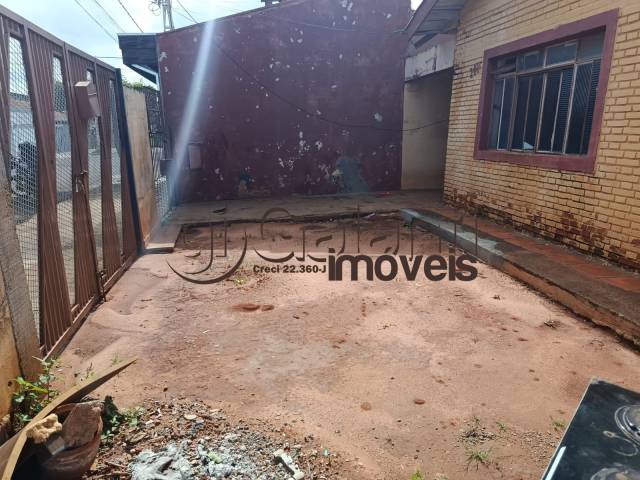 #8360 - Casa para Locação em Marília - SP - 2